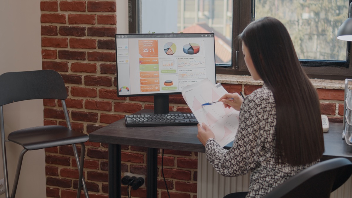 How to Analyze Data in Excel With AI (No Copilot Required)